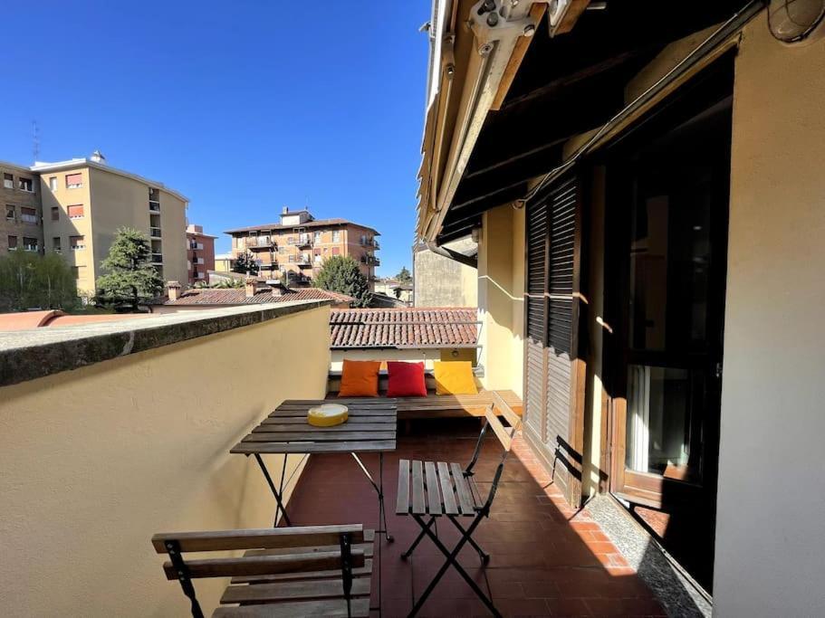 Grande Appartamento In Area Storica Di Bérgamo Exterior foto